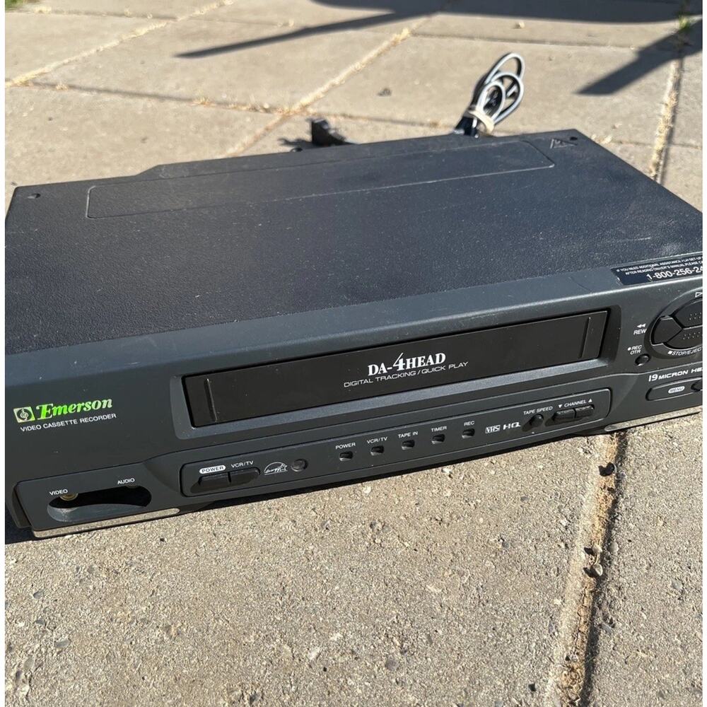 EMERSON DA-4 HEAD VHS VCR PLAYER EWV401B 19 MICRON